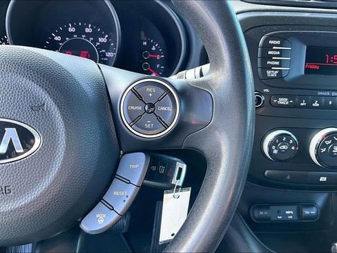 Used 2016 Kia Soul image 17