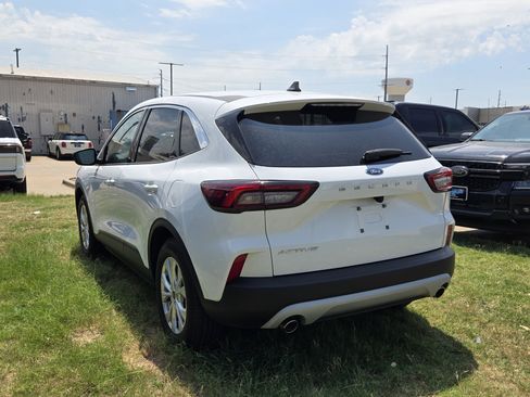 Used 2023 Ford Escape Active FWD image 4
