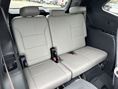 New 2026 GMC Acadia Elevation w/ Black Edition FWD image 39