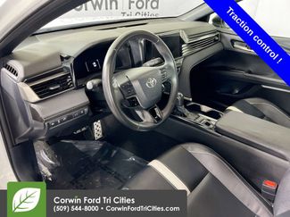 Used 2025 Toyota Camry SE video 3