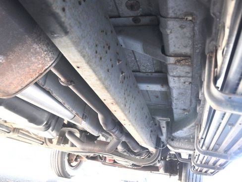 Used 2010 Ford E-350 and Econoline 350 XLT RWD image 35