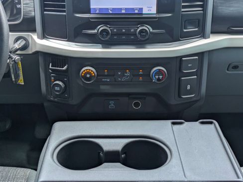 Used 2021 Ford F150 XLT AWD/4WD image 19