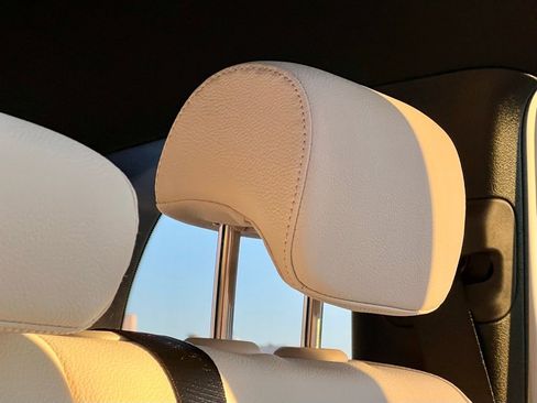 Certified 2026 Mercedes-Benz GLB 250 4MATIC image 19