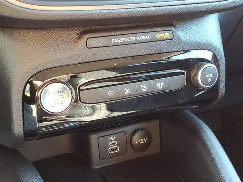 New 2026 Ford Escape SE image 8