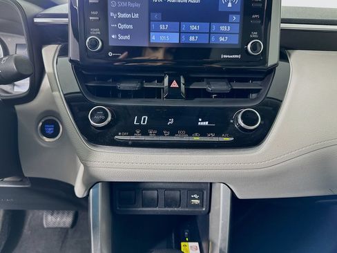 Certified 2022 Toyota Corolla Cross LE FWD image 15