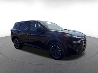 Used 2025 Nissan Rogue SV FWD video 2