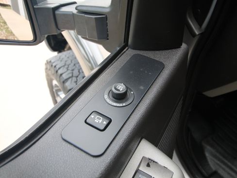 Used 2016 Ford F250 Lariat AWD/4WD image 23
