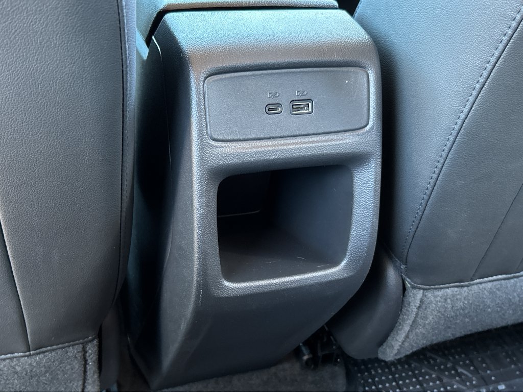 Used 2025 Chevrolet Trax LT w/ LT Convenience Package FWD image 18