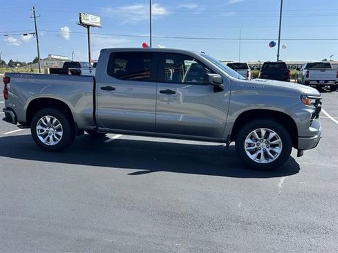 New 2026 Chevrolet Silverado 1500 Custom image 4