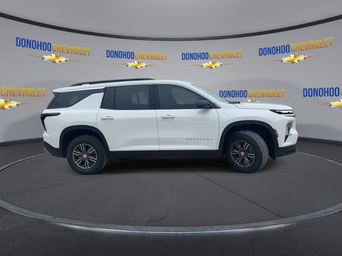 New 2026 Chevrolet Traverse LT FWD image 9