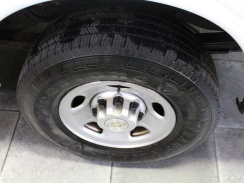 Used 2020 Chevrolet Express 2500 w/ Driver Convenience Package image 28