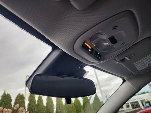 New 2026 Chevrolet Trax LT w/ LT Convenience Package image 36