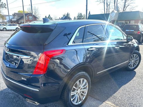 Used 2017 Cadillac XT5 Luxury w/ Driver Awareness Package AWD/4WD image 5