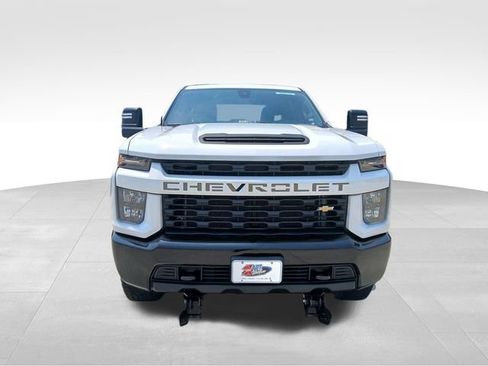 Certified 2022 Chevrolet Silverado 2500 Custom w/ Custom Convenience Package AWD/4WD image 8