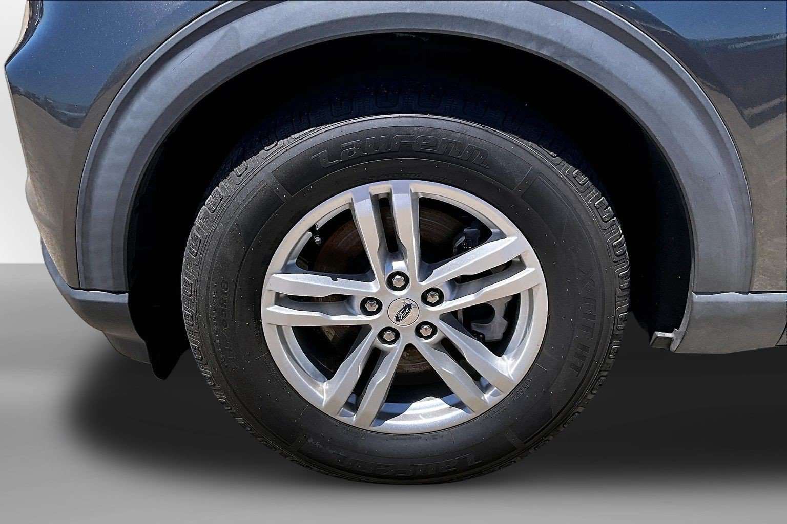Used 2020 Ford Explorer XLT w/ Equipment Group 202A RWD image 9