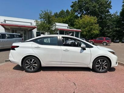 New 2025 Nissan Versa SV w/ Trunk Package