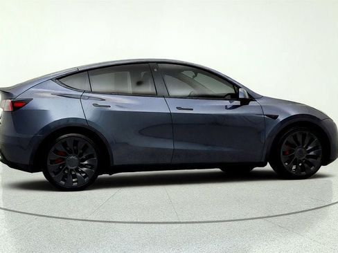Used 2023 Tesla Model Y Performance AWD/4WD image 4