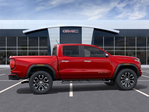 New 2026 GMC Canyon Denali image 5