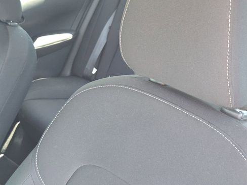 Used 2025 Nissan Sentra S FWD image 15