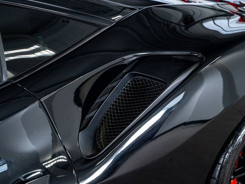 Used 2020 Ferrari 488 Pista Coupe image 22