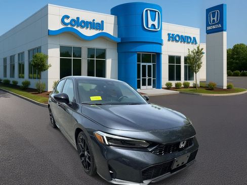 Used 2025 Honda Civic Sport image 9