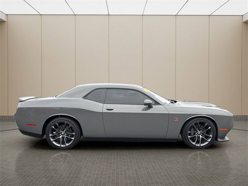 Certified 2023 Dodge Challenger R/T Scat Pack w/ Plus Package image 6