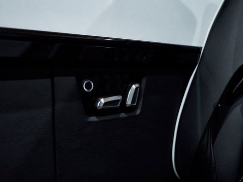 Used 2017 Mercedes-Benz Sprinter 3500 image 71