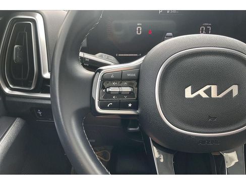 Used 2024 Kia Sorento S w/ Panoramic Sunroof Package FWD image 19