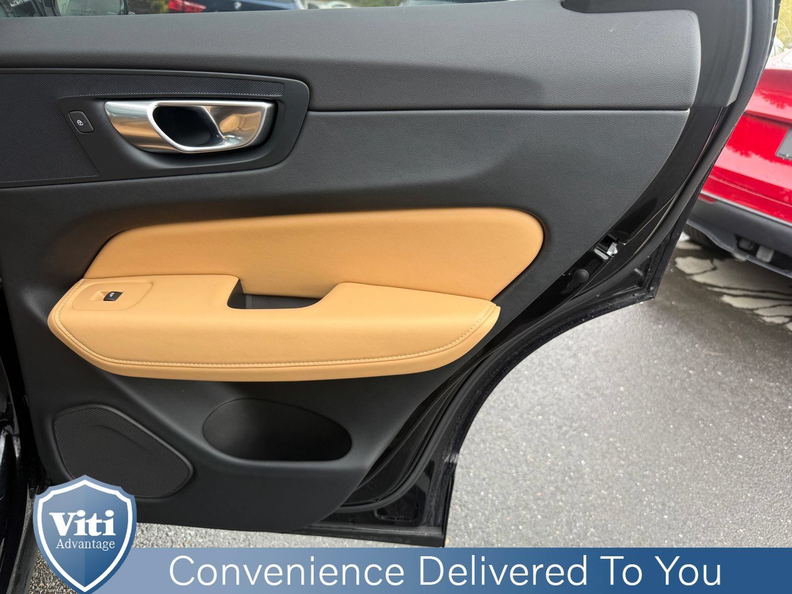 Certified 2024 Volvo XC60 T8 Ultimate AWD/4WD image 26