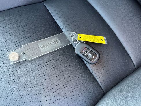 Used 2024 Honda Civic Touring image 34