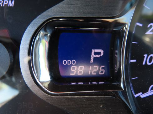 Used 2014 Toyota Sienna XLE FWD image 20
