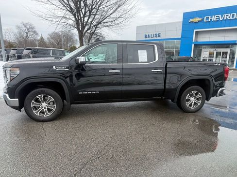 Certified 2025 GMC Sierra 1500 SLT image 6