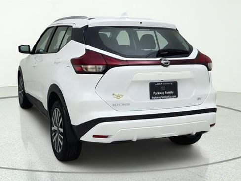 Used 2024 Nissan Kicks SV FWD image 6