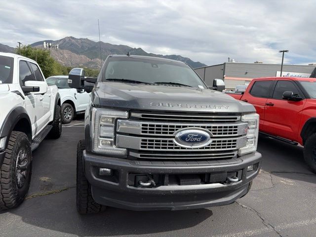 Used 2019 Ford F350 Platinum w/ Platinum Ultimate Package AWD/4WD image 6