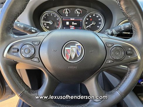 Used 2020 Buick Enclave Premium w/ Sun and Sites Package image 28