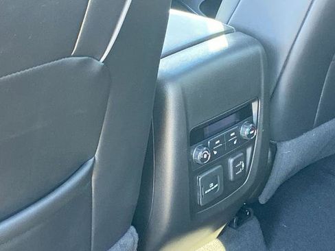 Used 2023 Buick Enclave Avenir w/ Avenir Technology Package image 18