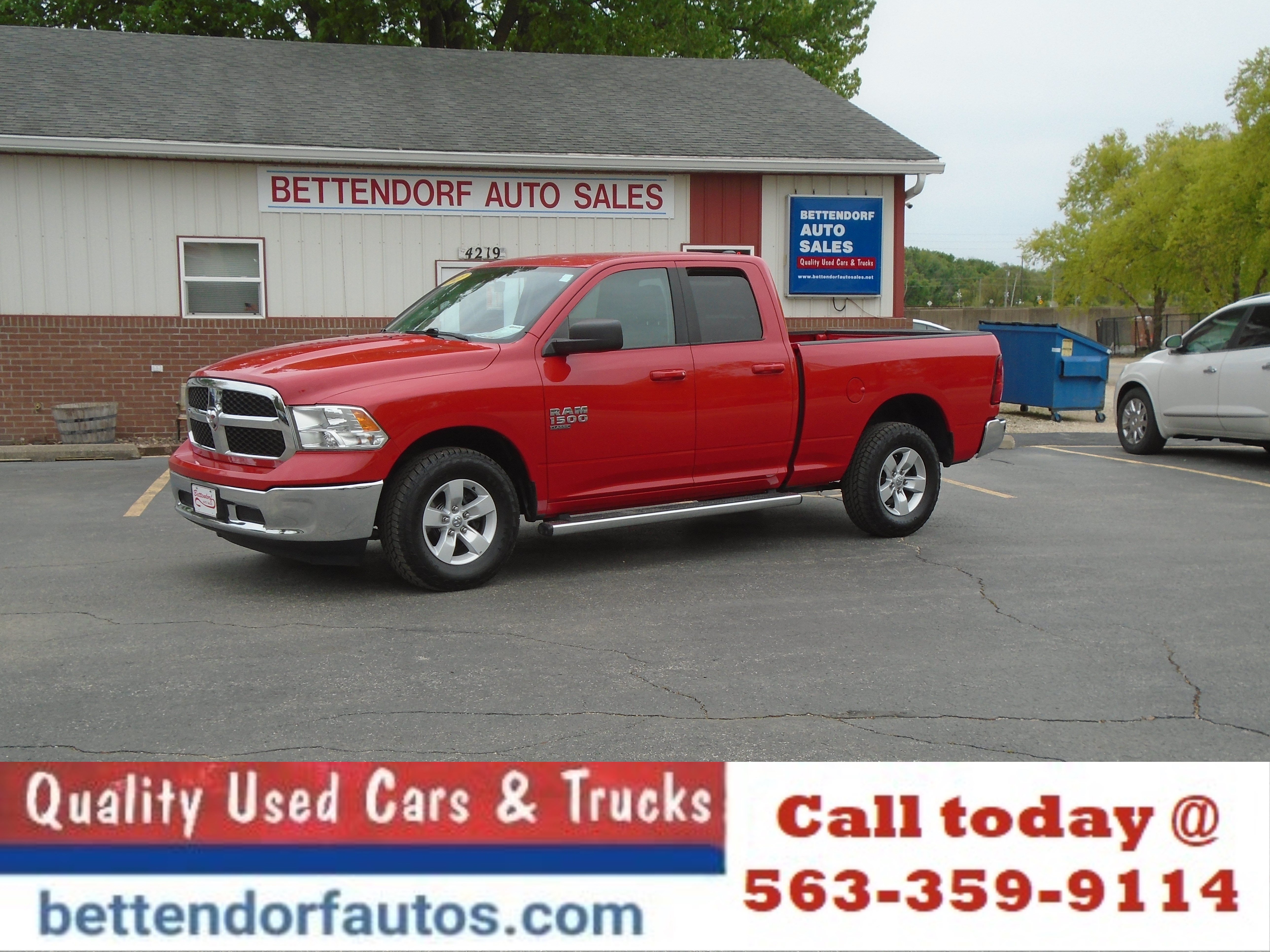 Used 2021 RAM 1500 Classic SLT AWD/4WD image 1
