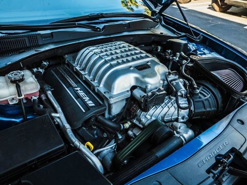 Used 2022 Dodge Charger SRT Hellcat RWD image 39