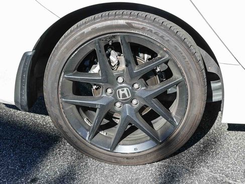 Used 2025 Honda Civic Sport image 12