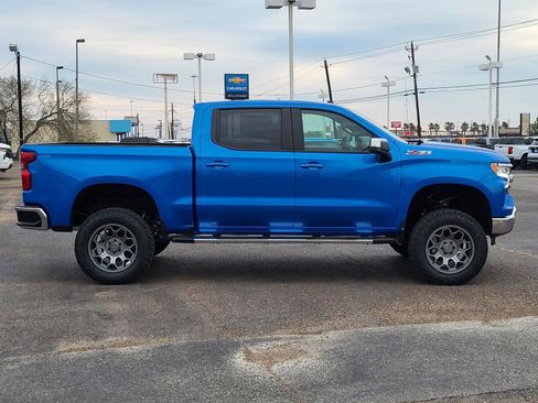 New 2026 Chevrolet Silverado 1500 LT w/ Z71 Off-Road Package image 6