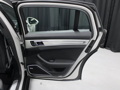 Used 2023 Porsche Panamera 4S image 23