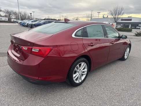 Used 2018 Chevrolet Malibu LT image 6