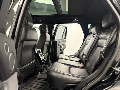 Used 2019 Land Rover Range Rover image 54