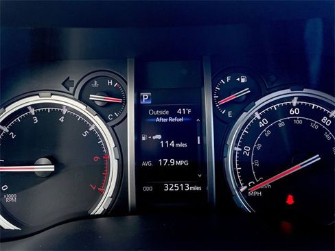 Used 2024 Toyota 4Runner TRD Off-Road Premium image 15