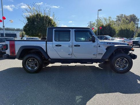 Used 2020 Jeep Gladiator Rubicon w/ Cold Weather Group AWD/4WD image 8