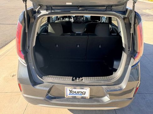 Used 2023 Kia Soul LX w/ Option Group 015 image 3