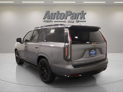Used 2021 Cadillac Escalade Sport w/ Driver Assist Tech Package AWD/4WD image 7