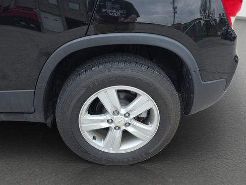 Used 2019 Chevrolet Trax LT w/ LT Convenience Package AWD/4WD image 5
