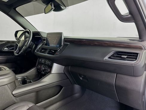 Used 2023 Chevrolet Tahoe Z71 w/ Luxury Package AWD/4WD image 35