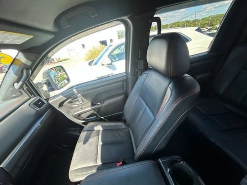 Used 2024 Nissan Titan PRO-4X w/ Pro-4x Convenience Package AWD/4WD image 26